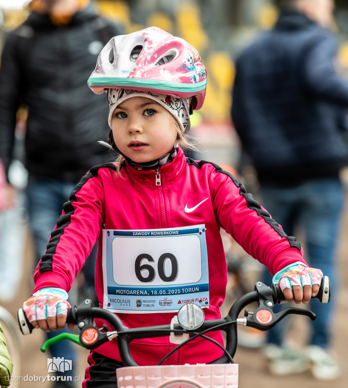 Zawody rowerkowe w Motoarenie