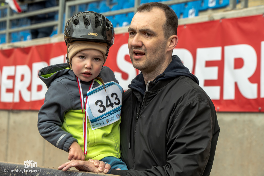 Zawody rowerkowe w Motoarenie
