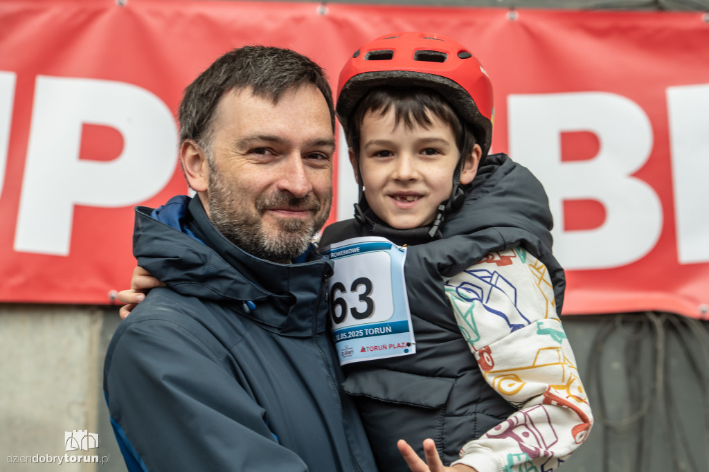Zawody rowerkowe w Motoarenie