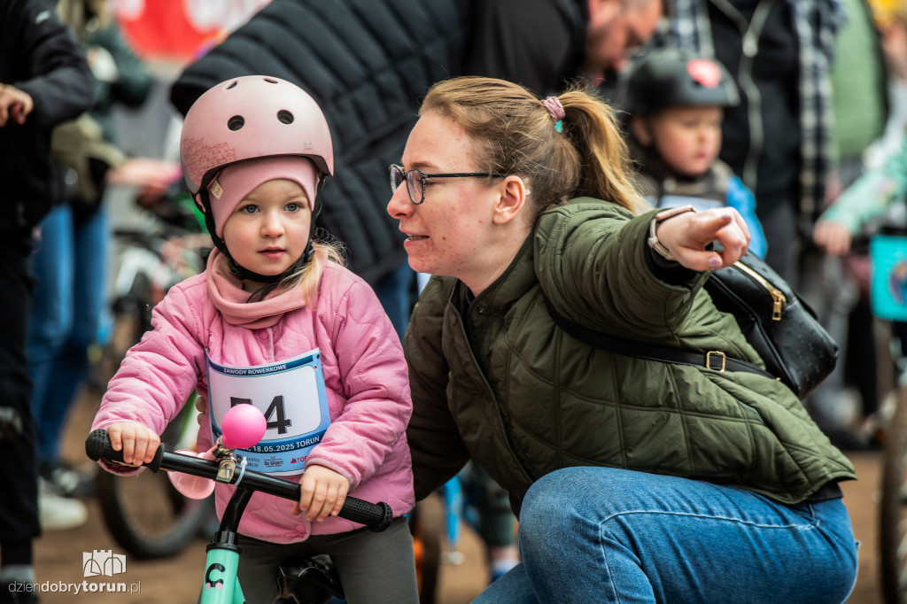 Zawody rowerkowe w Motoarenie