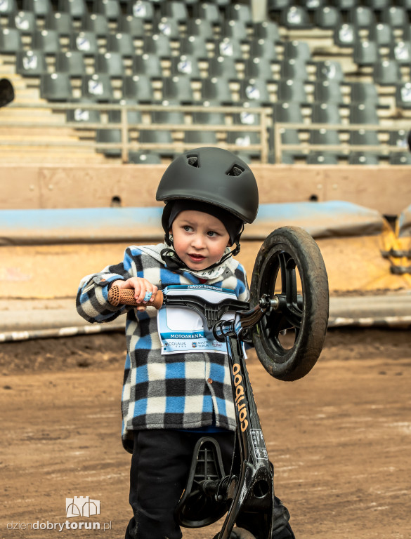 Zawody rowerkowe w Motoarenie