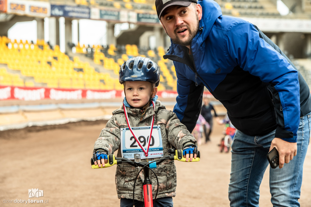 Zawody rowerkowe w Motoarenie