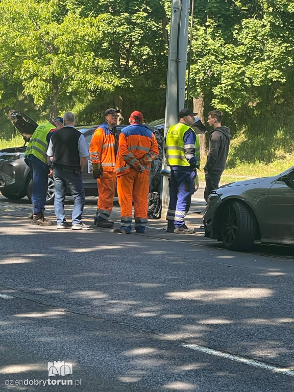 Uwaga na korki! Wypadek na Lubickiej