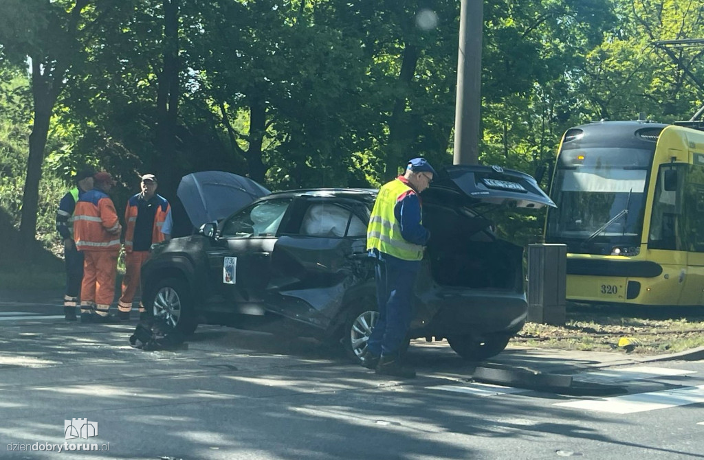 Uwaga na korki! Wypadek na Lubickiej