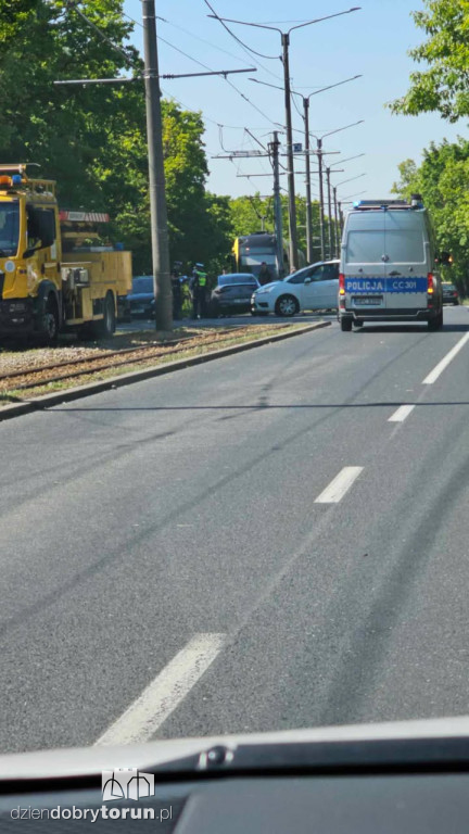 Uwaga na korki! Wypadek na Lubickiej