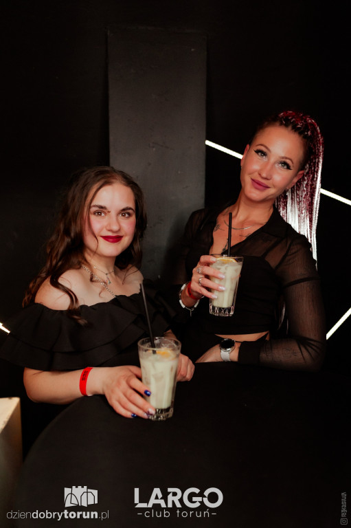 Sobotnia impreza w klubie Largo
