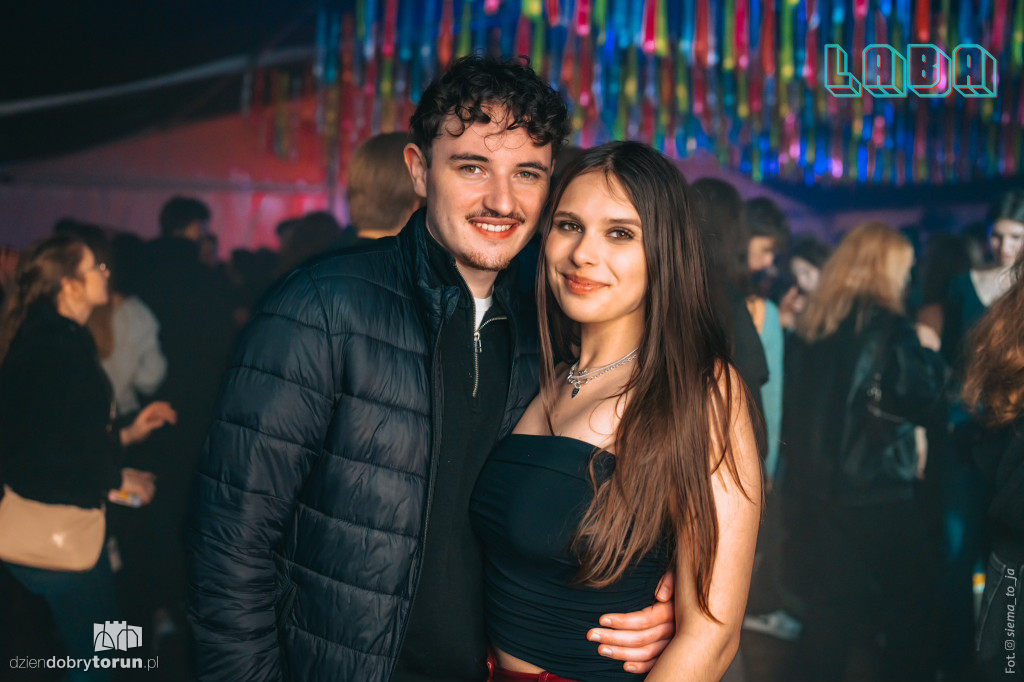 Gorąca noc w Labie