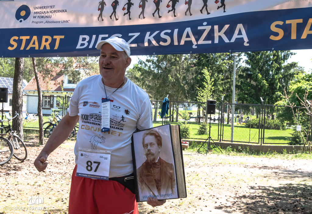 Bieg z książką