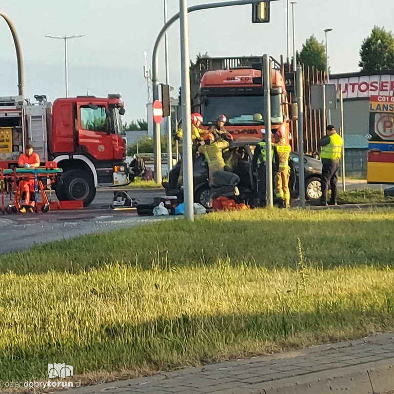 Wypadek na średnicówce w Toruniu