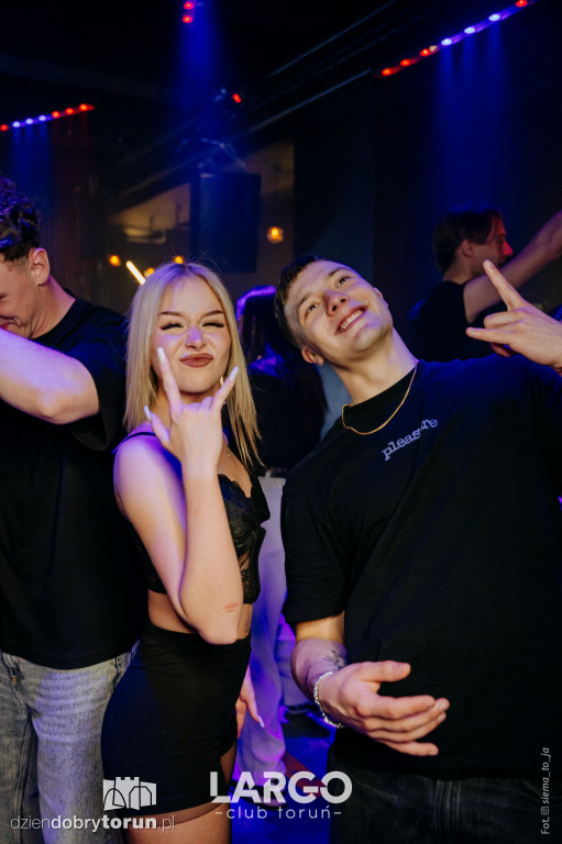 Sobotnia impreza w klubie Largo