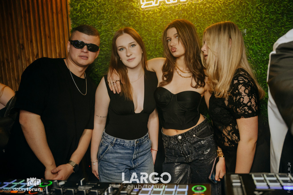 Sobotnia impreza w klubie Largo