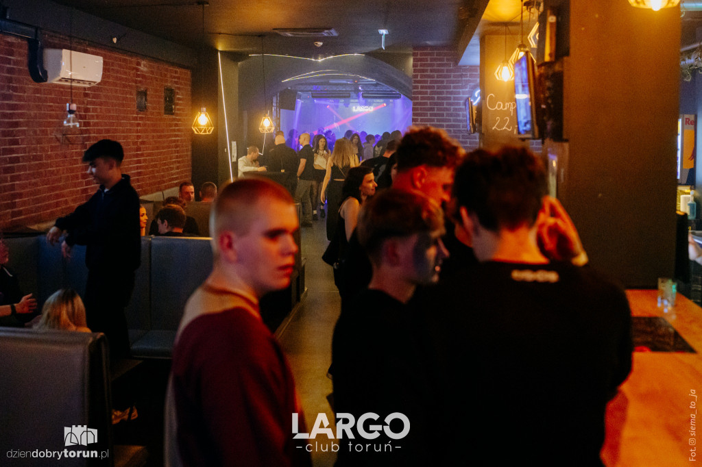 Sobotnia impreza w klubie Largo