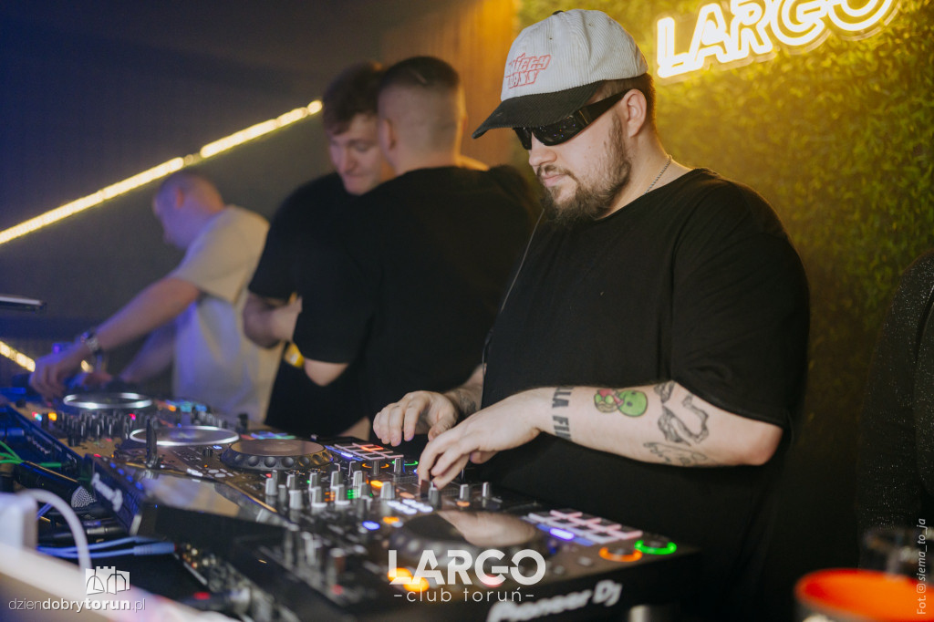 Sobotnia impreza w klubie Largo