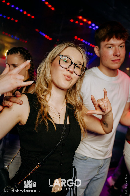 Sobotnia impreza w klubie Largo