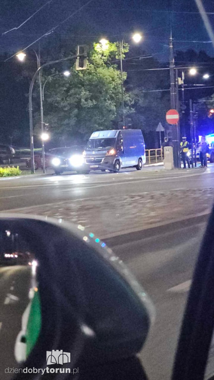 Potrącenie na pasach w Toruniu