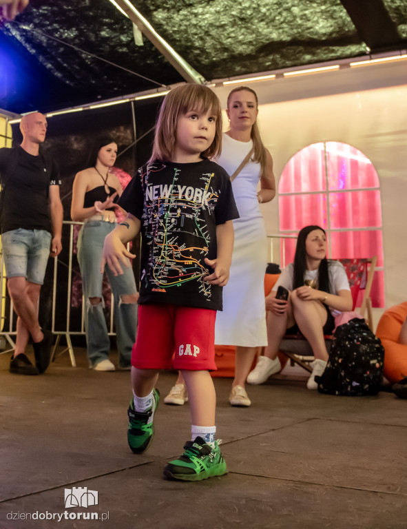 Dyskoteka dla dzieci w Labie