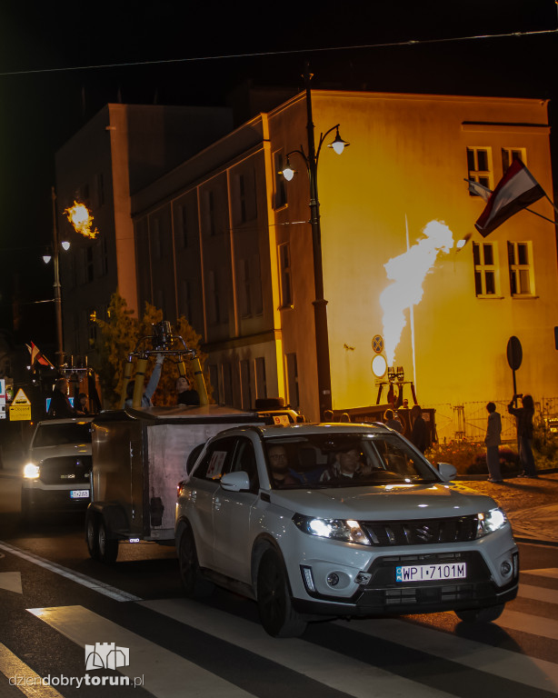 Pokaz balonowych palenisk w Toruniu