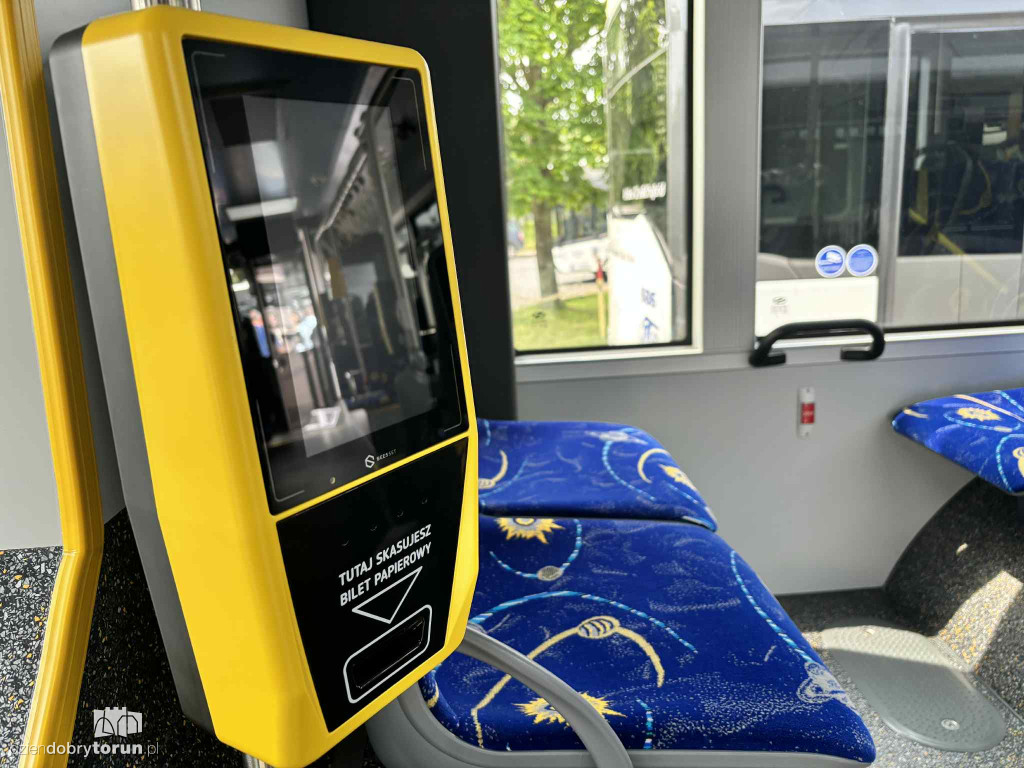 Nowe autobusy hybrydowe