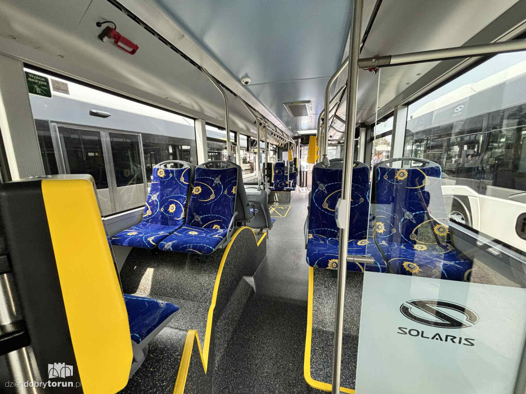 Nowe autobusy hybrydowe