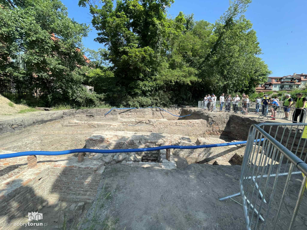 Dni Otwarte na wykopie na Bulwarze