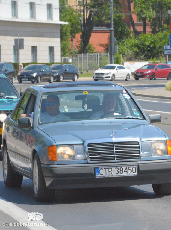Parada zabytkowych aut