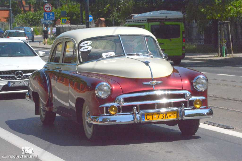 Parada zabytkowych aut