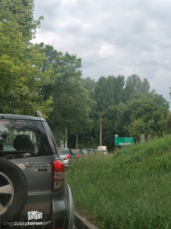 Ogromne korki na lewobrzeżu