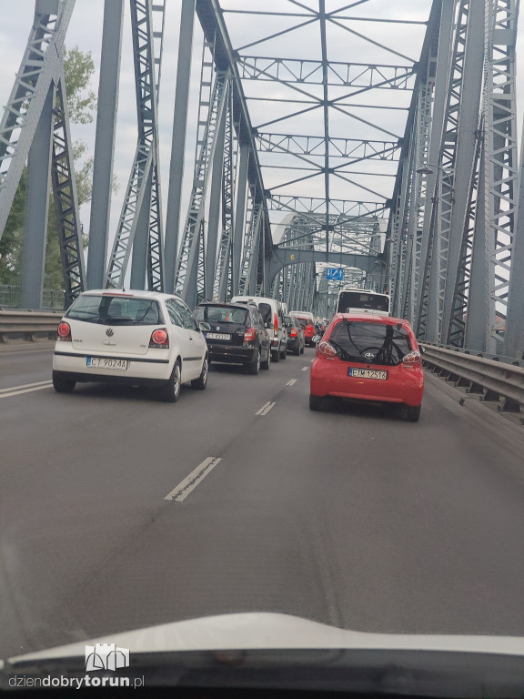 Ogromne korki na lewobrzeżu