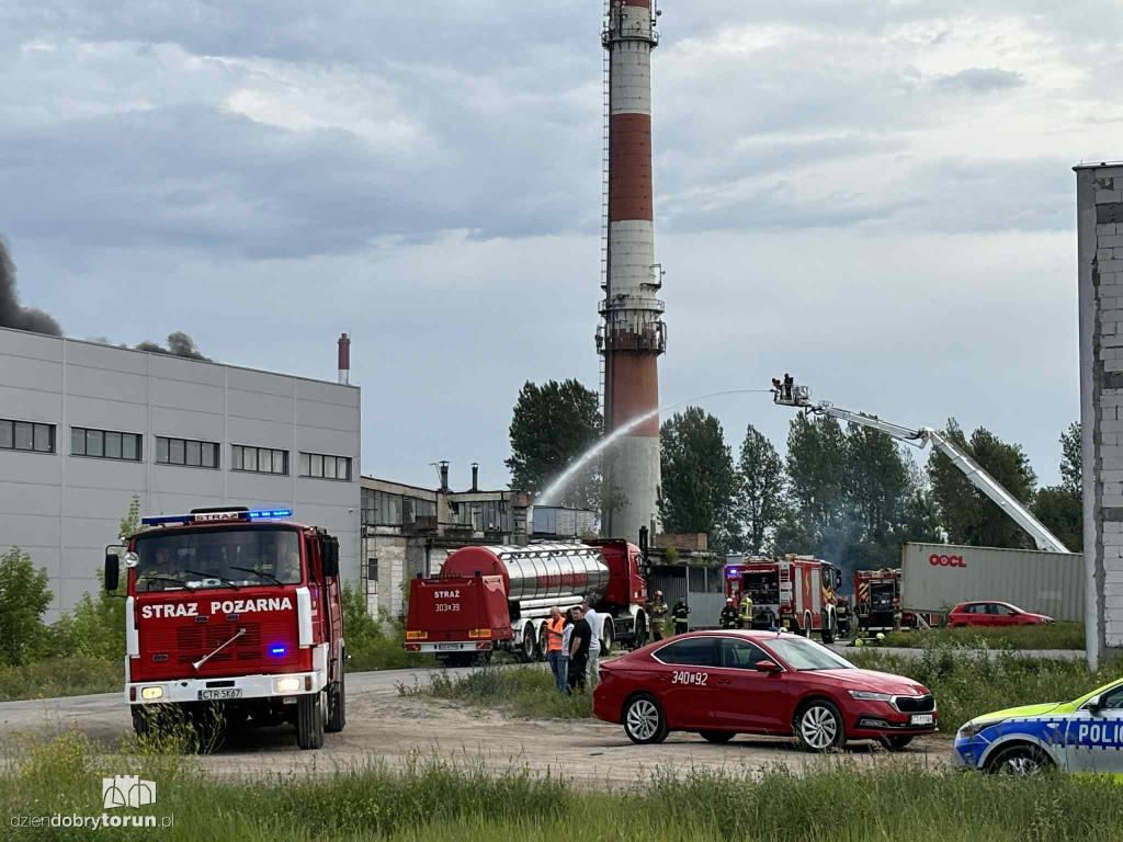 Pożar na składowisku opon w Toruniu