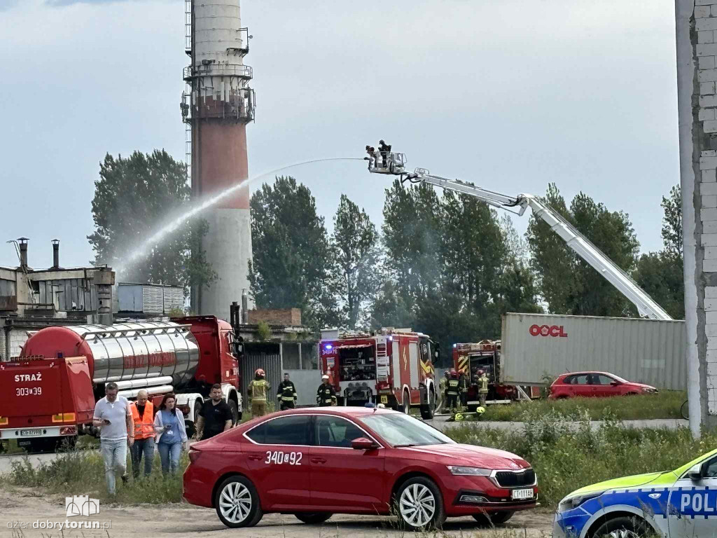 Pożar na składowisku opon w Toruniu