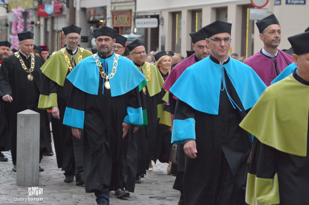 Jubileuszowe posiedzenie Senatu UMK