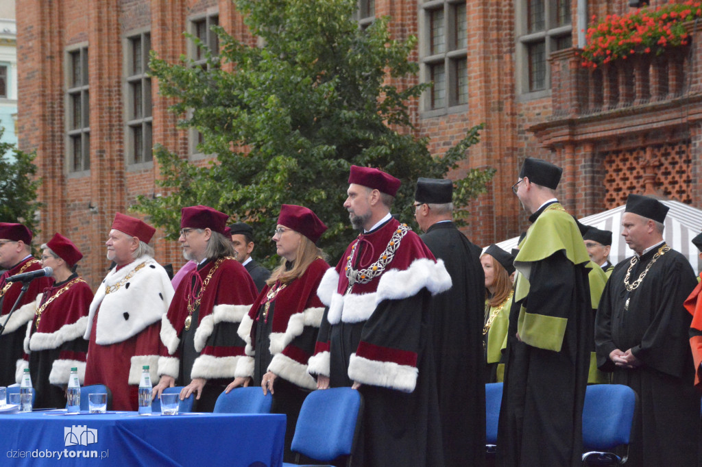 Jubileuszowe posiedzenie Senatu UMK