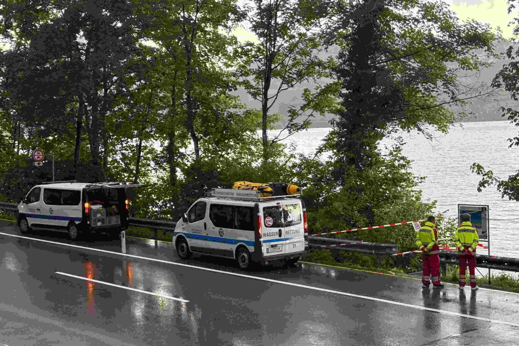 Akcja ratunkowa na jeziorze Attersee w Austrii