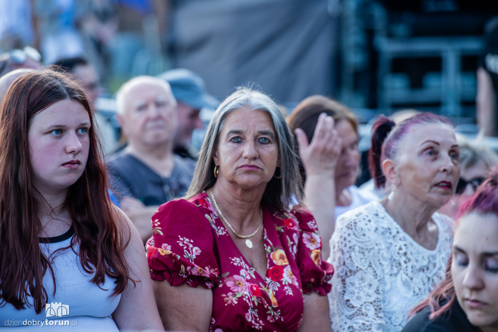 Koncert TOS z udziałem znanych wokalistów