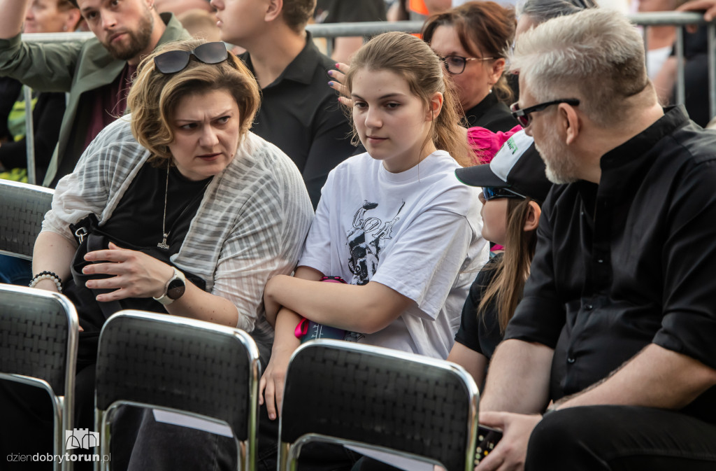 Koncert TOS z udziałem znanych wokalistów