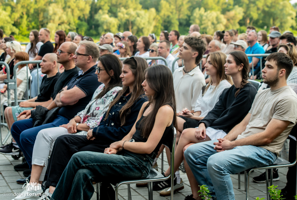 Koncert TOS z udziałem znanych wokalistów