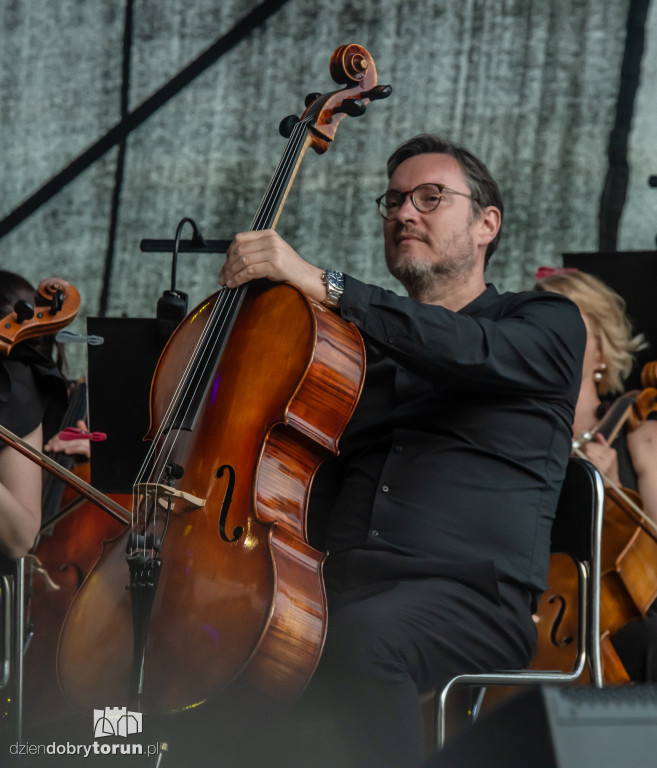 Koncert TOS z udziałem znanych wokalistów