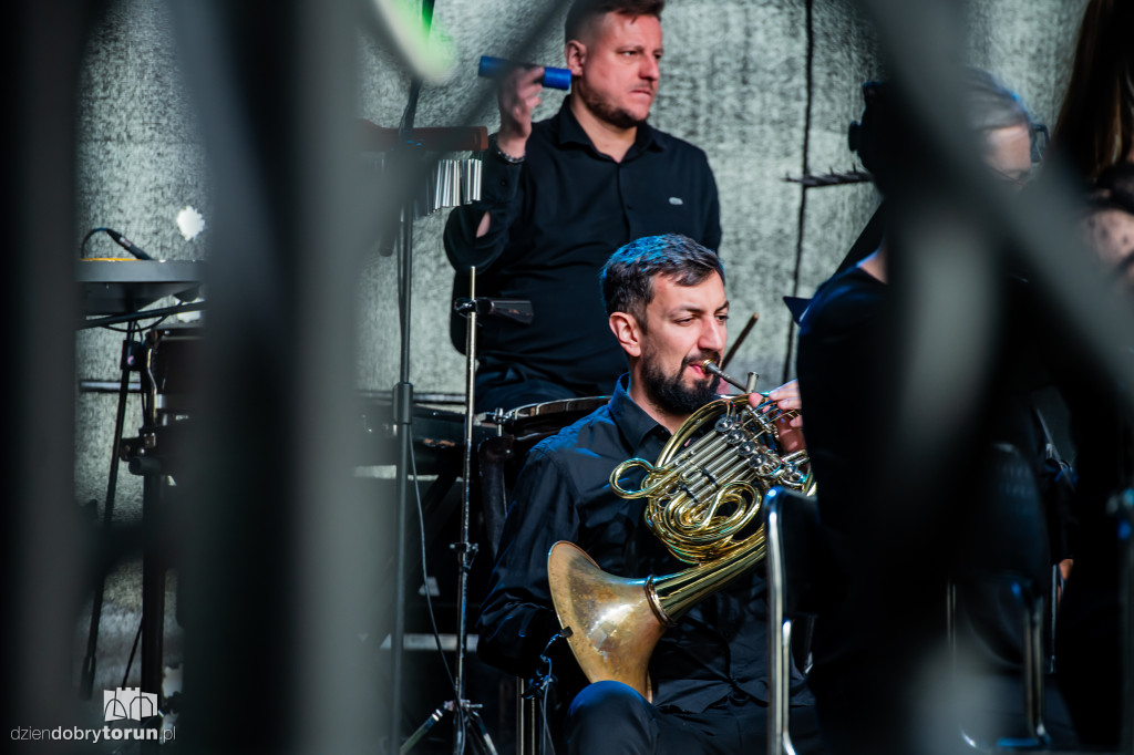 Koncert TOS z udziałem znanych wokalistów