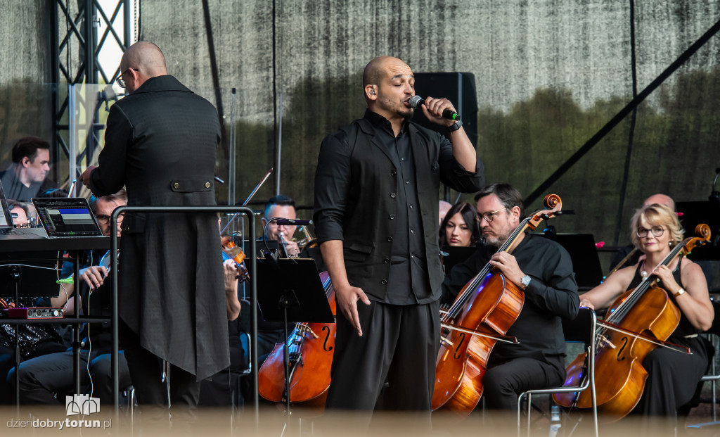 Koncert TOS z udziałem znanych wokalistów