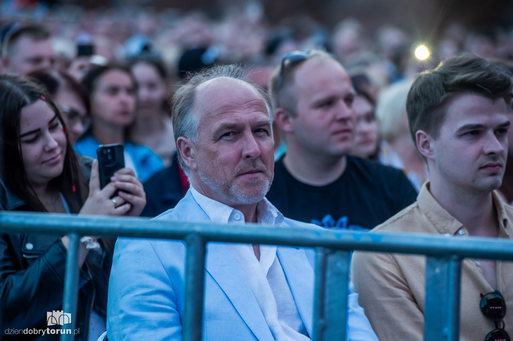 Koncert TOS z udziałem znanych wokalistów
