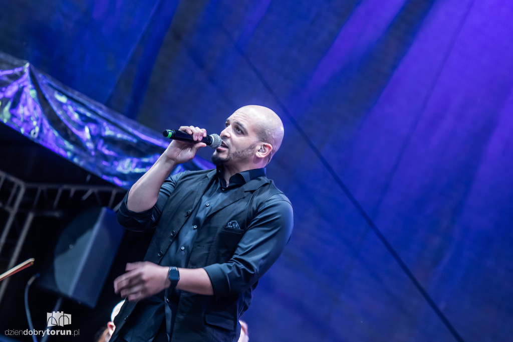 Koncert TOS z udziałem znanych wokalistów