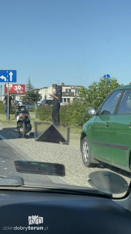 Kolizja na Olsztyńskiej w Toruniu
