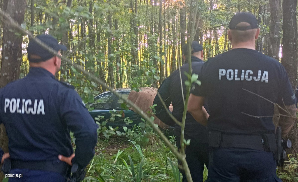 Ciała dwóch mężczyzn odnaleziono w lesie