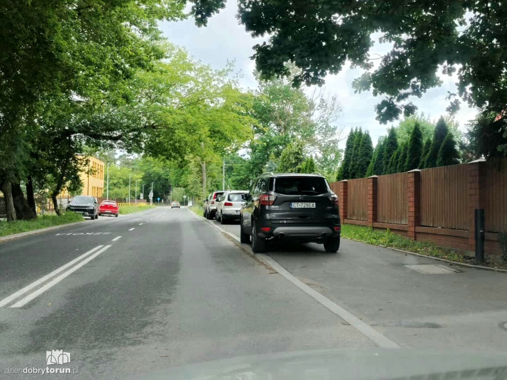Tak parkuje się w Toruniu