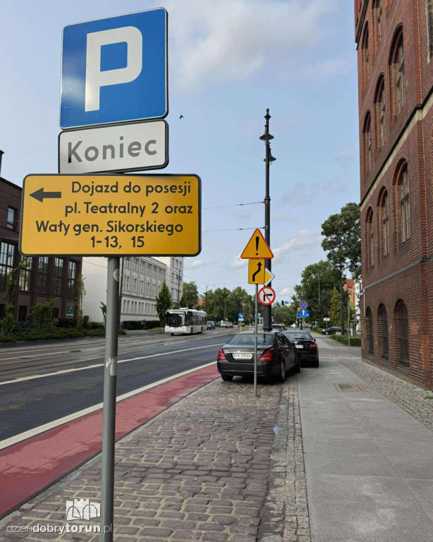 Tak parkuje się w Toruniu