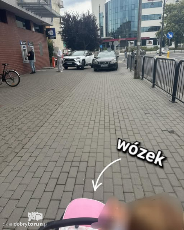 Tak parkuje się w Toruniu