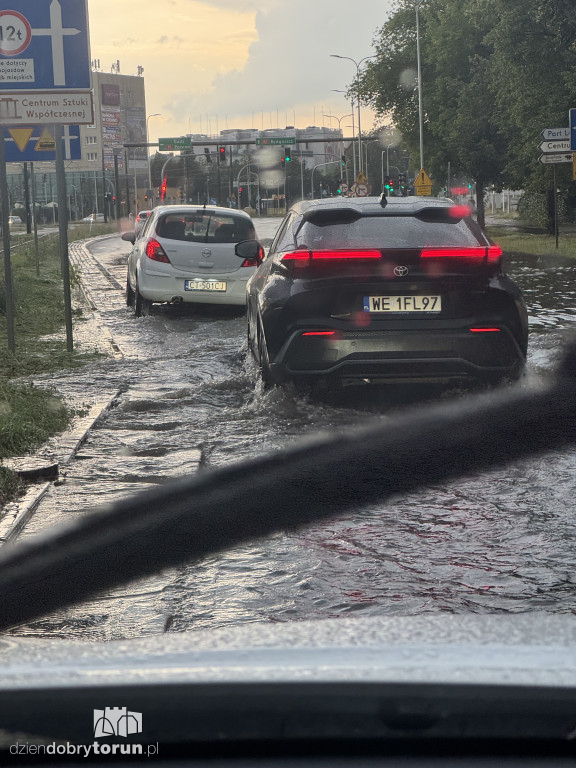 Czerwona Droga zalana!