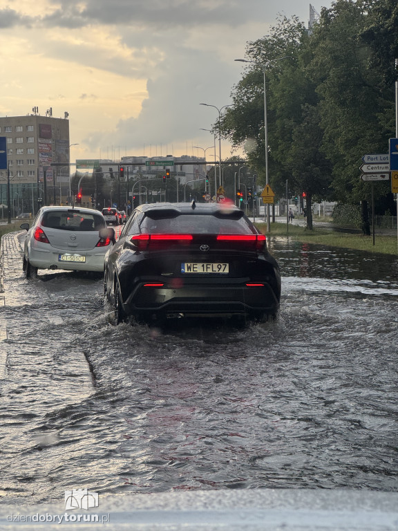 Czerwona Droga zalana!