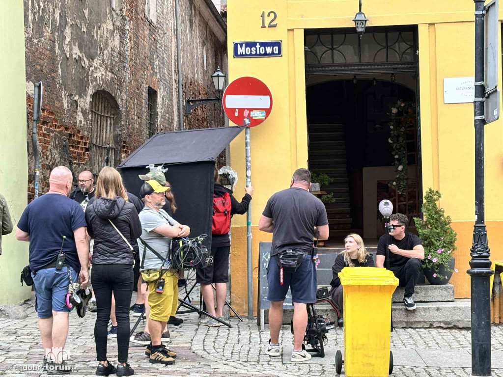 Ekipa filmowa przy ul. Ciasnej