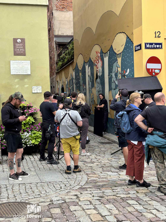 Ekipa filmowa przy ul. Ciasnej